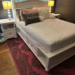 Pottery Barn Queen Bed With 4 Drawer Storage