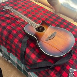 Ovation Guitar $800