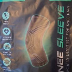 Modvel Knee Sleeves  size:  L  Color:  Nude