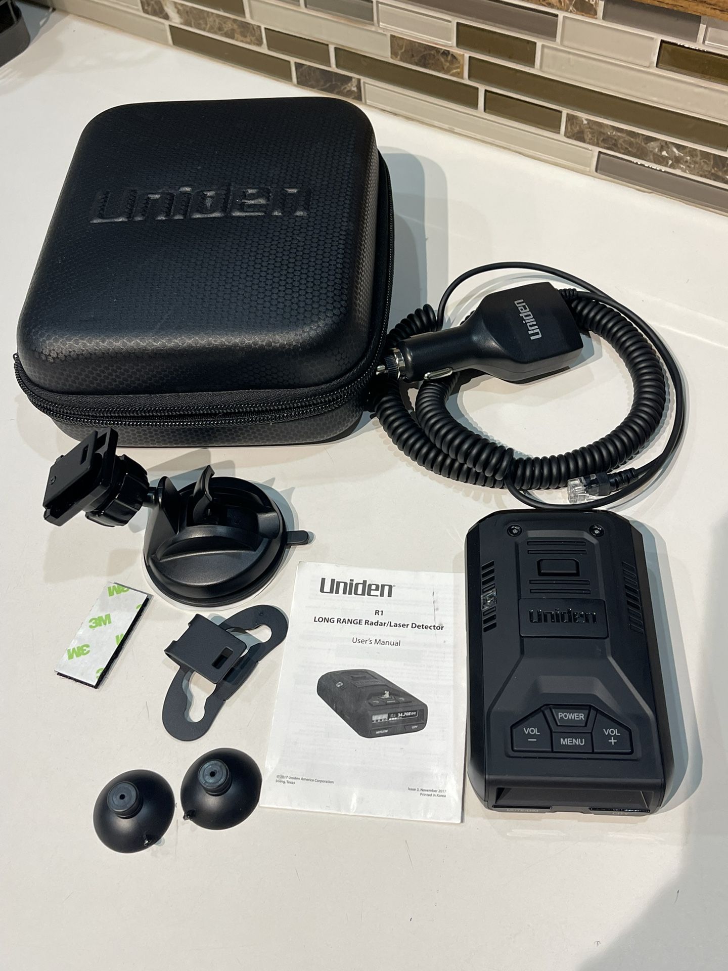 Uniden R1 DSP Long Range Radar/Laser Detector - Black