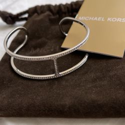 Michael Kors bracelet, silver, Rancho Penasquitos