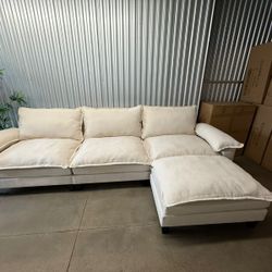BRAND NEW IN BOX 📦  Sectional  Couch 