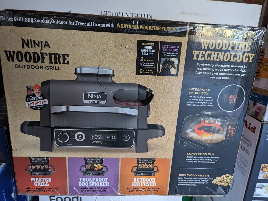 NINJA WOOD FIRE MASTER OUTDOOR GRILL