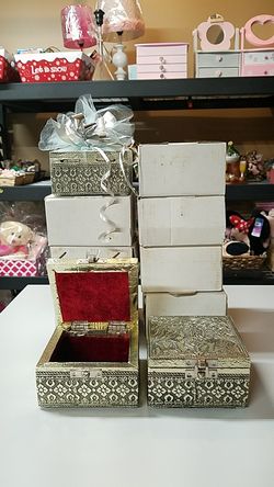 Indian gift box $12 (10 pcs $100) great as a Christmas gift