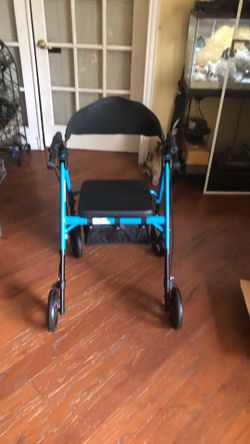 Rhythm heavy duty walker with large wheels