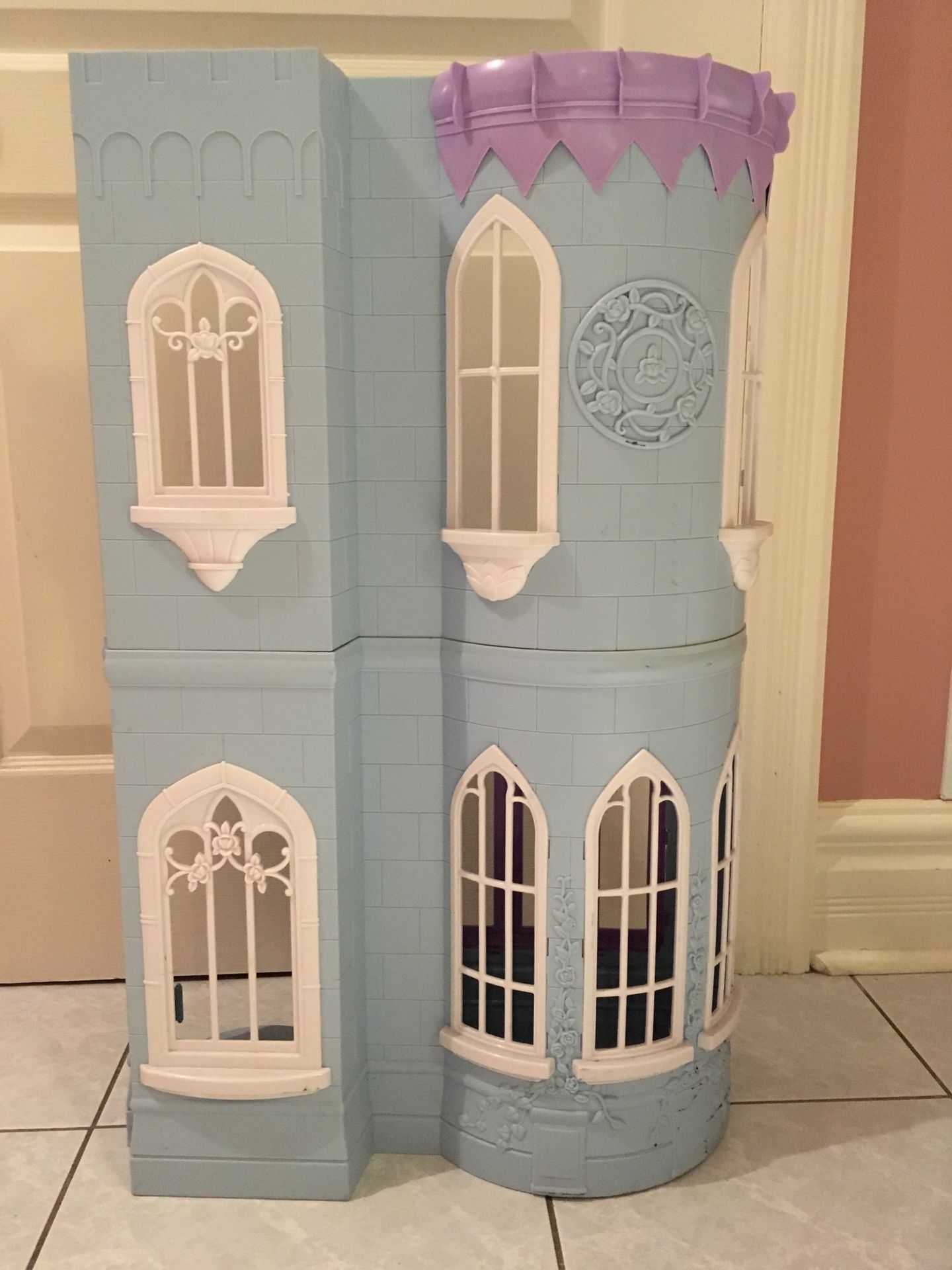 Large Barbie castle