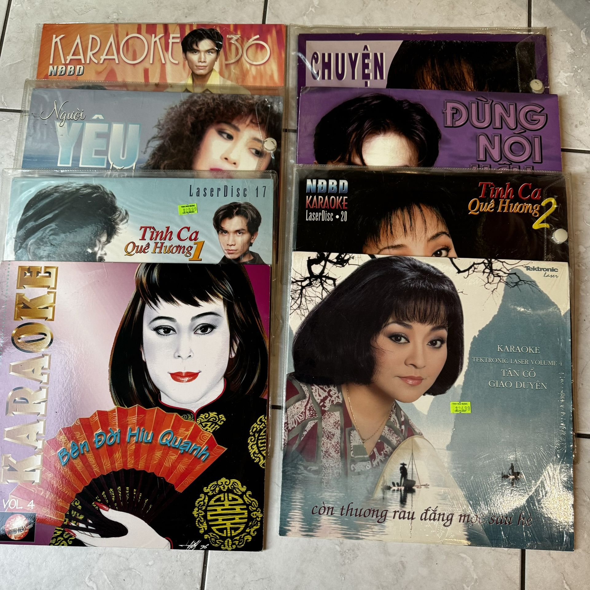 8 Vietnamese Karaoke Laserdiscs