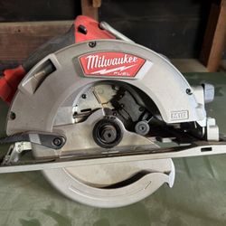 M18 Fuel Skillsaw