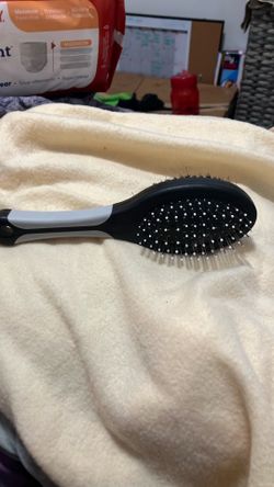 Cat or dog brush black
