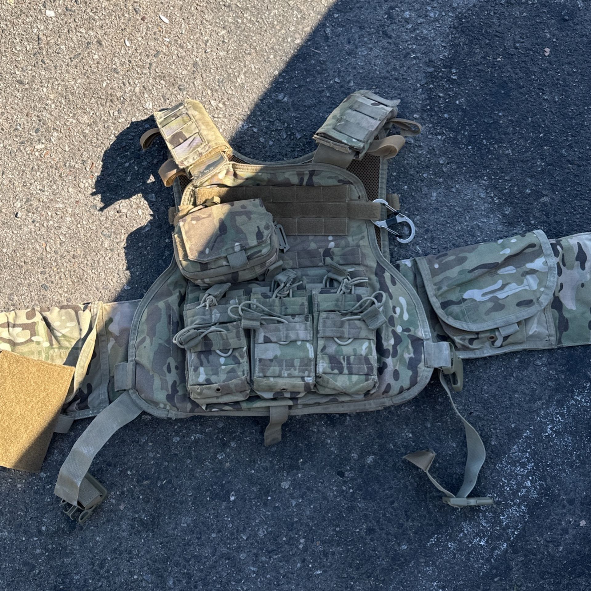 Condor Plate Carrier