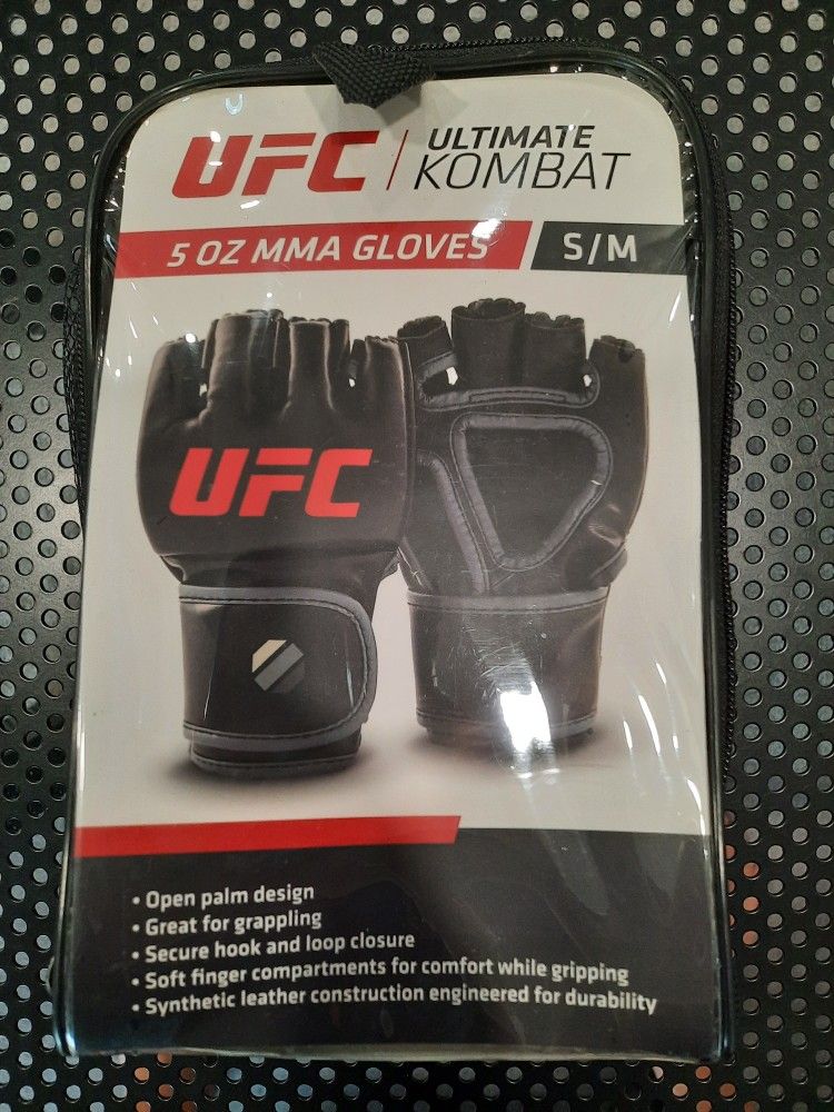 UFC Mma 5oz Gloves New Small