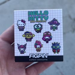 Hello Kitty Pin POMPOM