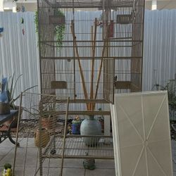 LARGE  BIRD CAGE .............     ..JAULA GRANDE PARA PAJAROS 
