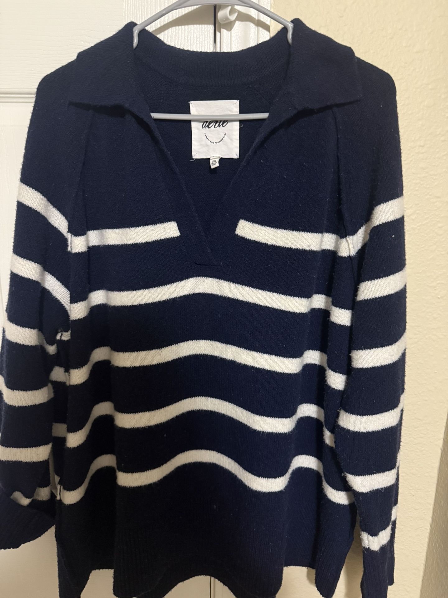 Aerie oversized sweater Size Small