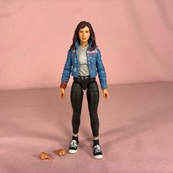 Marvel Legends America Chavez (2022 Doctor Strange Multiverse of Madness Rintrah Wave)