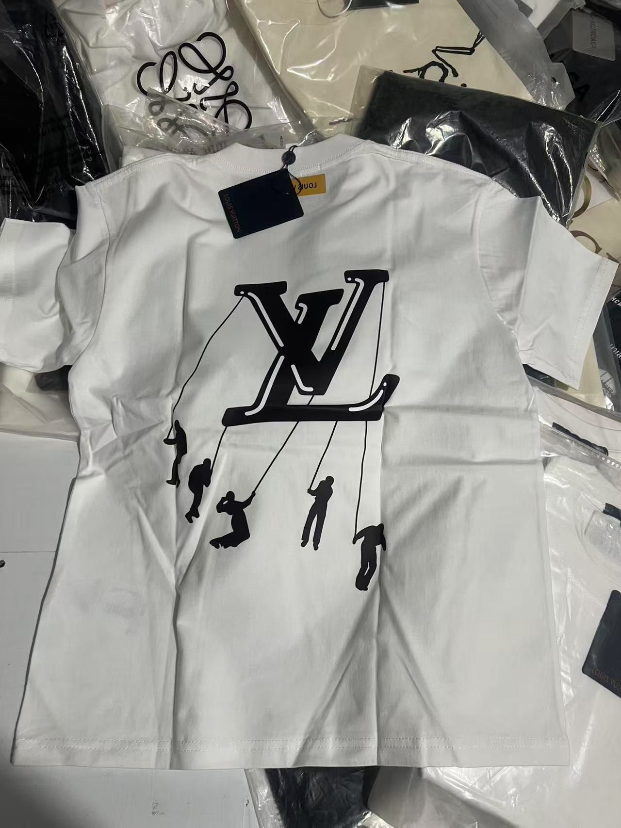 LV Short Sleeve T-shirt
