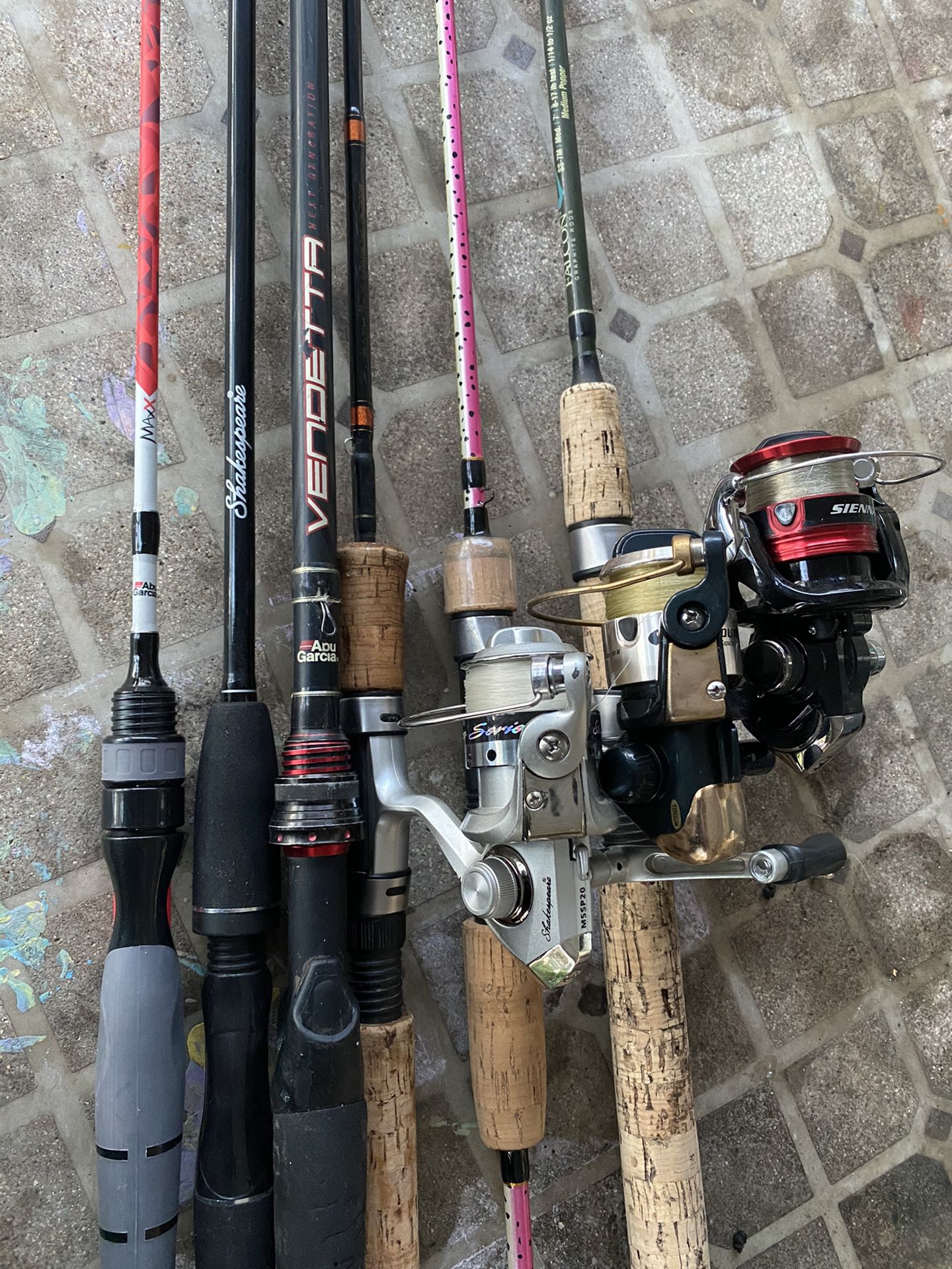 Fishing rods and reels for Sale in Riverside, CA - OfferUp