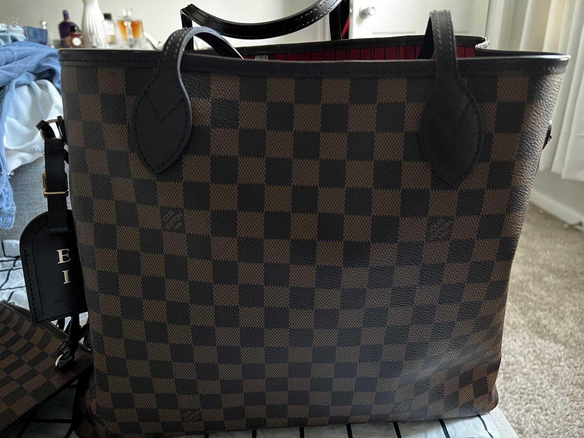 Authentic Neverfull Mm Monogram Brand New for Sale in League City, TX -  OfferUp