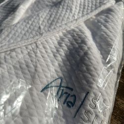 (SEALED) Textured Bath Robe 2 For $40