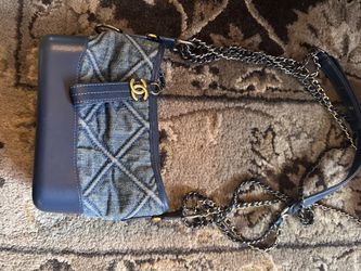 Denim blue & gold shoulder bag Cha•nel