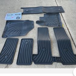 BRAND New Genuine Toyota Sienna 2021-2025 All Weather Floor Mats 7 Passenger, Retail $300 With Tax At Dealer