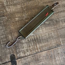 Antique, 100 Lb Scale