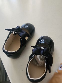 Toddler girl black shoe size 22