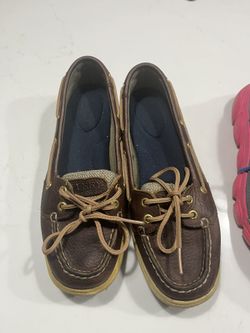 Women’s Shoes sperry’s Size 6 Like New