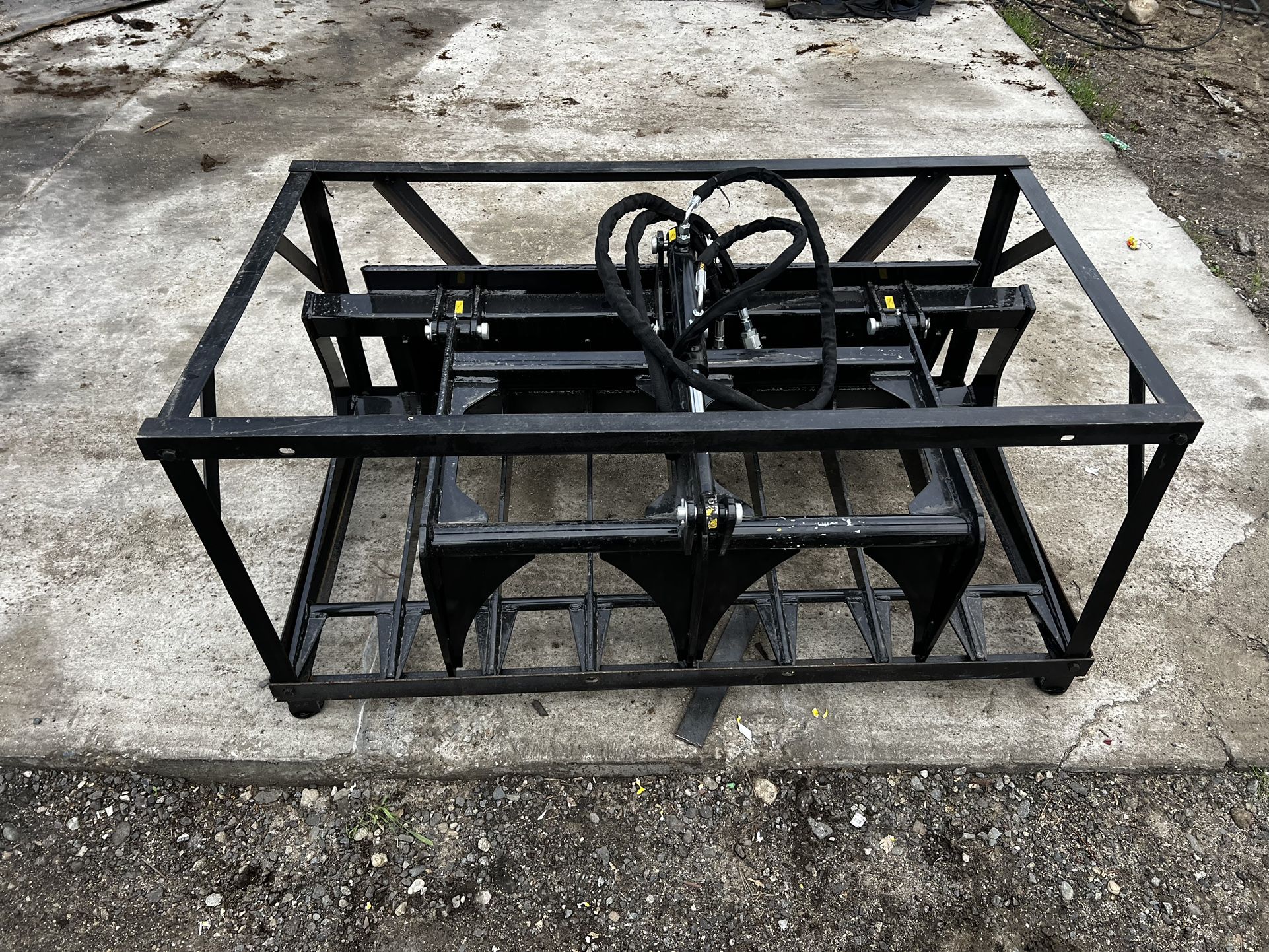 Grapple Bucket Skid Steer Attachment Bobcat Clamp Bucket Hydraulic