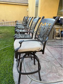 set of 6 heavy cast aluminum outdoor bar stool