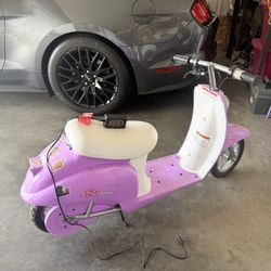Motorscooters Electric For. A. Girl. 