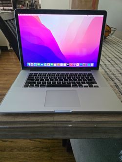 Apple MacBook Pro 15-Inch Laptop