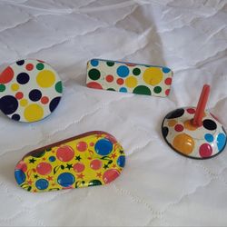 VINTAGE NOISE MAKER