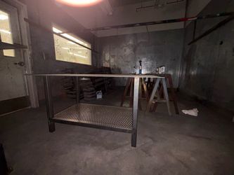 Welding table