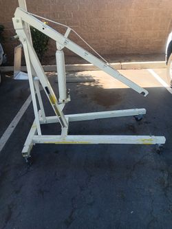 Engine hoist