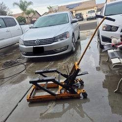 1500 Lbs Motorcycle Jack