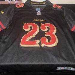 New Christian McCaffrey San Francisco 49ers Vapor Stitched Black Rivalries Jersey Adult Men’s Size Small “Faithful to the Bay” New With Tags 