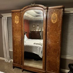 Antique Armoire 18Th To 19Th Century