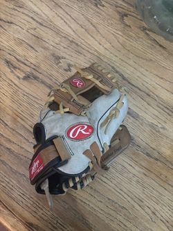 Rawlings Sure Catch Baseball Glove youth kids