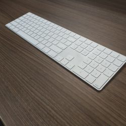 Magic Keyboard with Numeric Keypad (Opened Box)