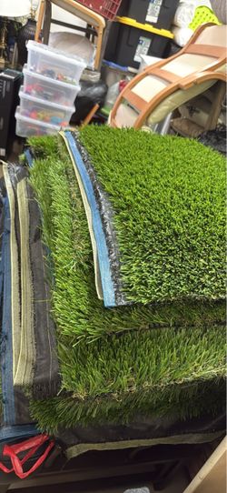 Artificial Grass Turf Pieces