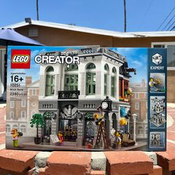 LEGO Creator Expert Brick Bank (set 10251)