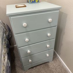 Night Stand/Small Dresser