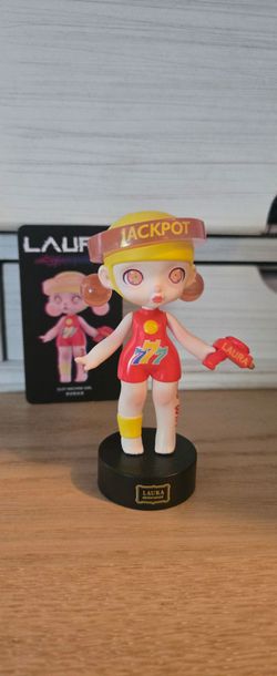 LAURA Cyberpunk (Slot Machine Girl) Figure