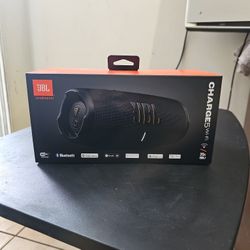JBL Charge 5 