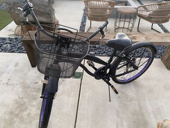 Beach cruiser bike