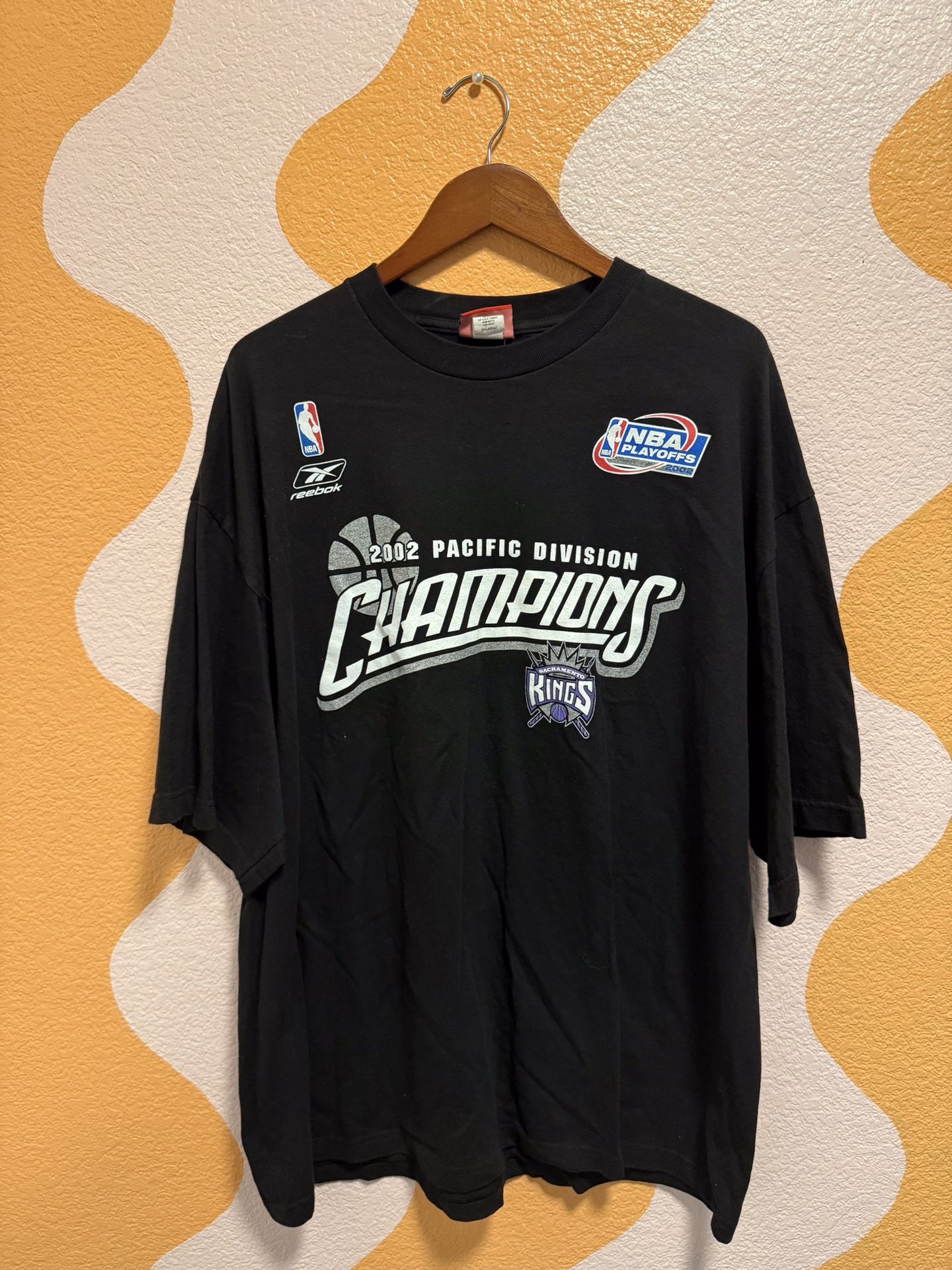 Vintage Sacramento Kings 2002 Pacific Division Champions Shirt
