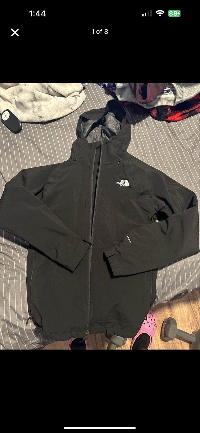 NORTH FACE WINDBREAKER 2 IN 1