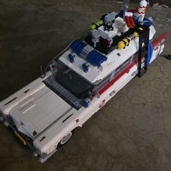 Lego Icons Ghostbusters Ecto-1
