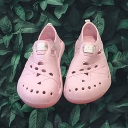 Pink Vinyl Shoes w Pink/White Polka Dot Velcro Strap Girls 13/1